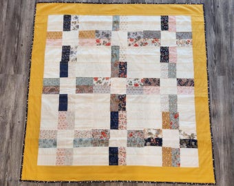 Baby Bird Flannel Quilt (42.5" Square)