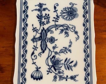 Tablero de porcelana estilo Meissen con diseño de cebolla azul