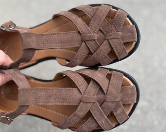 Sandalias de pescador de gamuza hechas a mano / Zapatos de verano de cuero estilo boho con tiras, calzado ucraniano