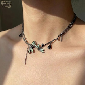 Zwarte chokerketting met libelkristal voor dames – statement sieraden gotische sleutelbeenketting