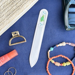 Green Sea Turtle Glass Nail File | Hand-Painted | Sustainable Natural Nail Care