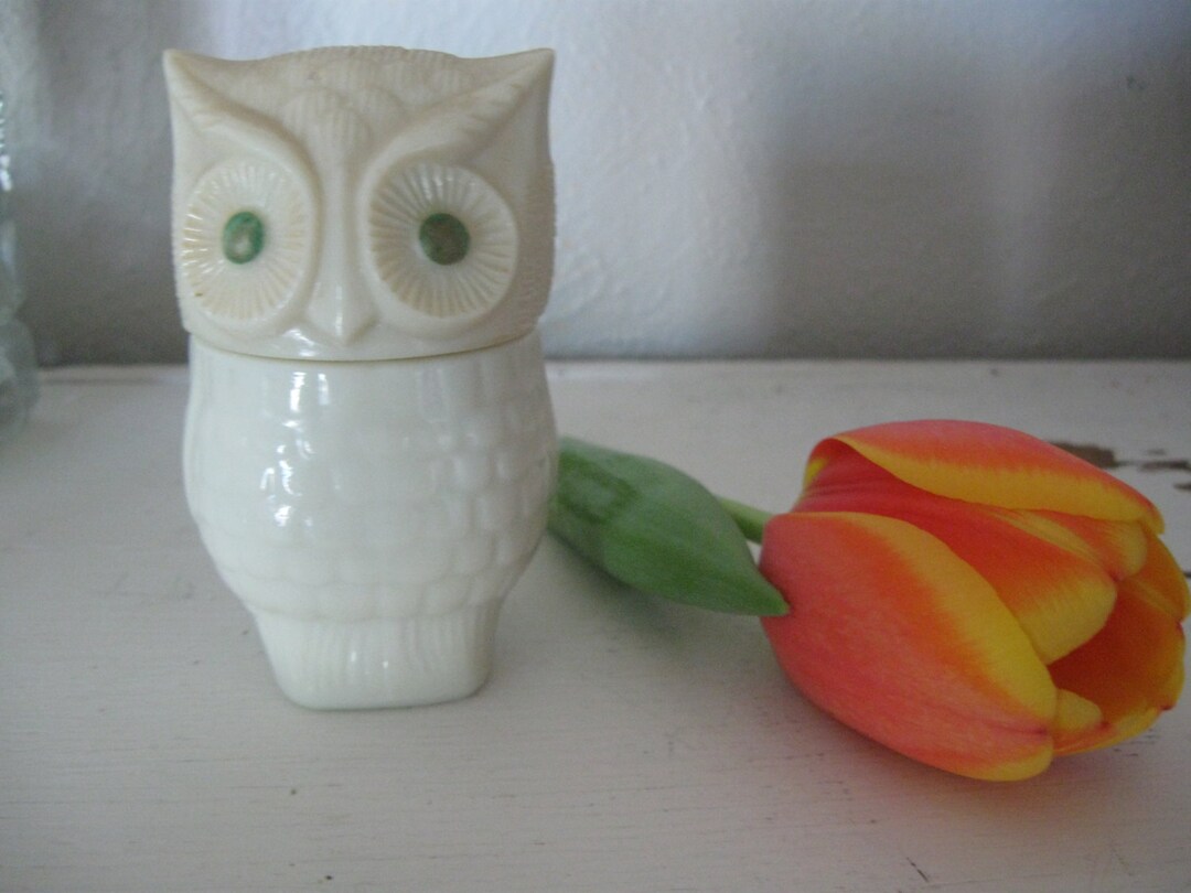 Vintage AVON Owl Green Eyed Owl Container Retro Owl Collector Ivory Owl