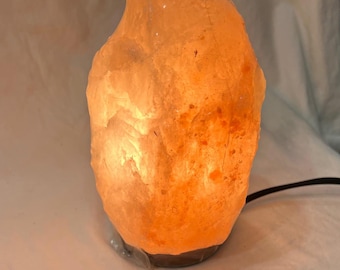 Handcrafted Himalayan Pink Salt Lamp from Pakistan – Natural Raw Rock Design