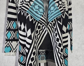 Gezellige boho gebreide cardiganjas met Aztekenpatroon – warm, oversized en perfect om in de herfst en winter te dragen