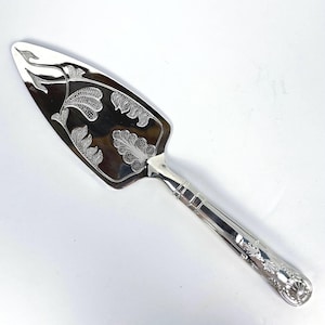 Vintage Queen Anne Silver Plate Pastry Lifter
