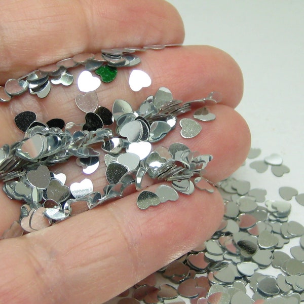 Silver heart glitter confetti 4mm metallic tablespoon by volume plastic