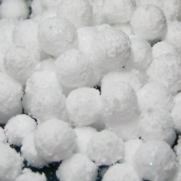 Miniature snow balls winter craft DIY snowballs 3mm - 11mm diameter foam craft decoration dollhouse embellishment kawaii decoden