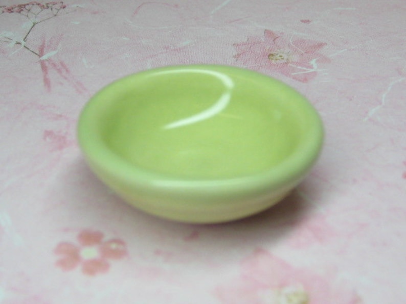 celery dollhouse miniature mixing bowl ceramic 1:12 scale one inch or playscale kitchen dish image 1