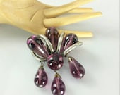 Jugendstil Art Nouveau Spilla in vetro con perline pendenti, vetro viola