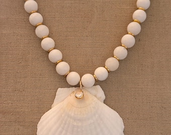 White Agate Shell Necklace
