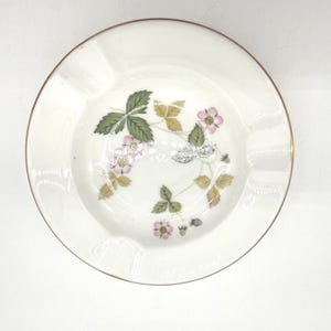 Wedgwood Wild Strawberry - Etsy