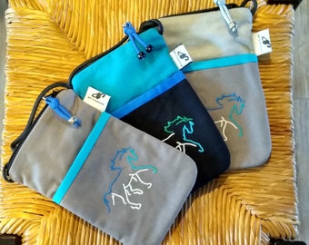 Horse-Lovers Phone Bag--Just in time for Ky Derby!