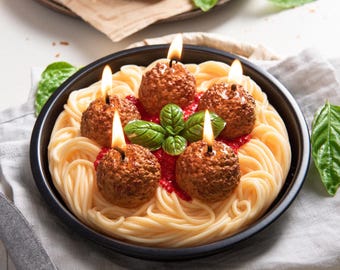 Spaghetti and Meatballs Candle, Realistic Scented Soy Wax Candle, Whimsical Novelty Food Candle for Pasta Lovers, Unique Holiday Décor Gifts