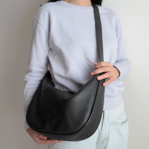 Medium Pouch Bag Black, Leather shoulder bag, crossbody bag, pouch bag