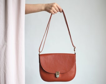 Saddle Bag Copper Brown, crossbody buckle bag, minimalistic leather shoulder bag, cross body bag