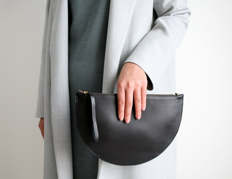 Halbmondtasche echt Leder Schwarz, Clutch, Wristlet, Handtasche image 2