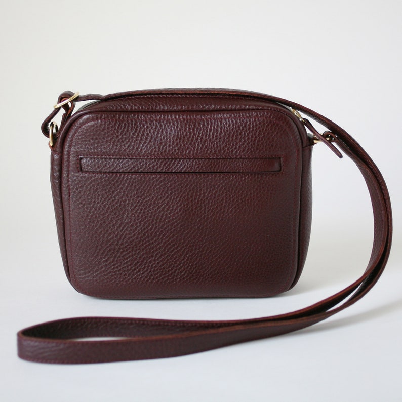 Crossbody Zip Bag M Blue Leather, leather purse, shoulder bag, cross body purse, handbag Bordeaux