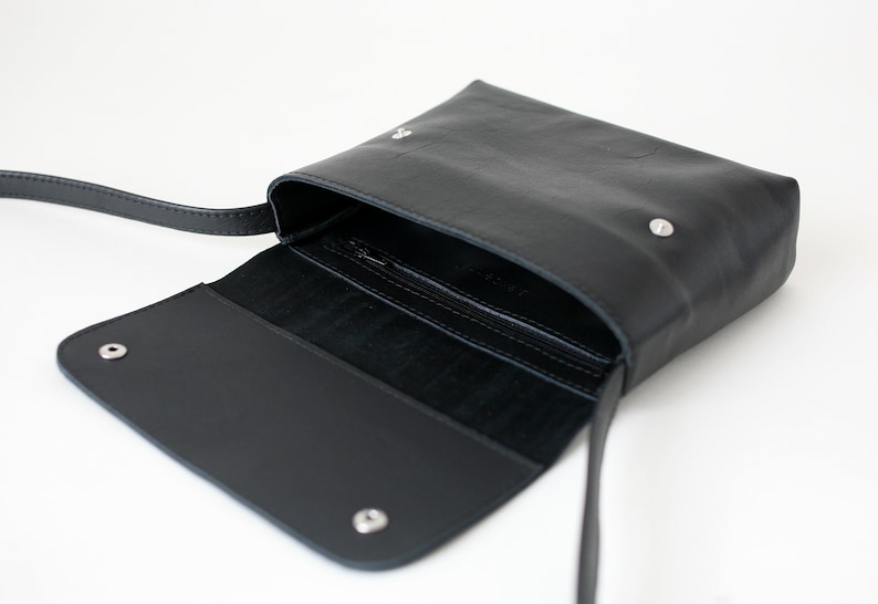 Minimalistische Schultertasche echt Leder Schwarz, kleine Schultertasche, Handtasche, 3 Farben erhältlich image 3