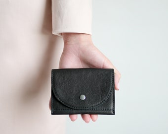 Kleine portemonnee zwart leer, platte dames portemonnee, kleine lederen tas, heren portemonnee