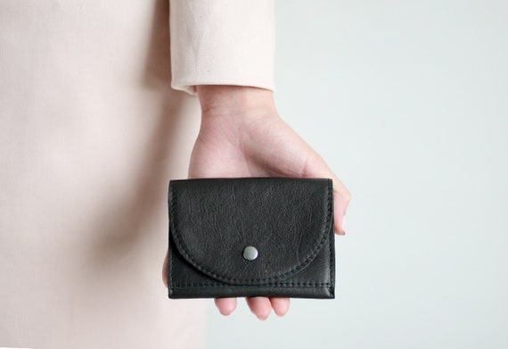Mum's Memory Mini Zip Around Wristlet Wallet for Women Dual Pouch Wristlet  Portable Keychain Wallet Coin Purse Mini Women Coin Pocket (Black) :  : Clothing, Shoes & Accessories