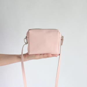 Mini Box Bag, sac à bandoulière en cuir minimaliste