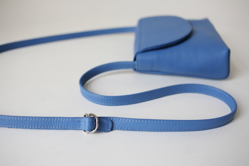 Minimalistische Schultertasche echt Leder Kornblumenblau, kleine Tasche, Handtasche, 11 Farben erhältlich image 2