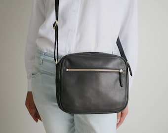 Bolso Bandolera Zip M Cuero Negro, bolso de piel, bolso bandolera, bolso bandolera, bolso de mano