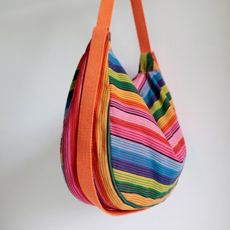 Bolso bandolera POUCH Upcycling rayas de colores imagen 1