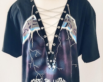 レースアップ メタリカ コンサートTシャツ：アップサイクル
