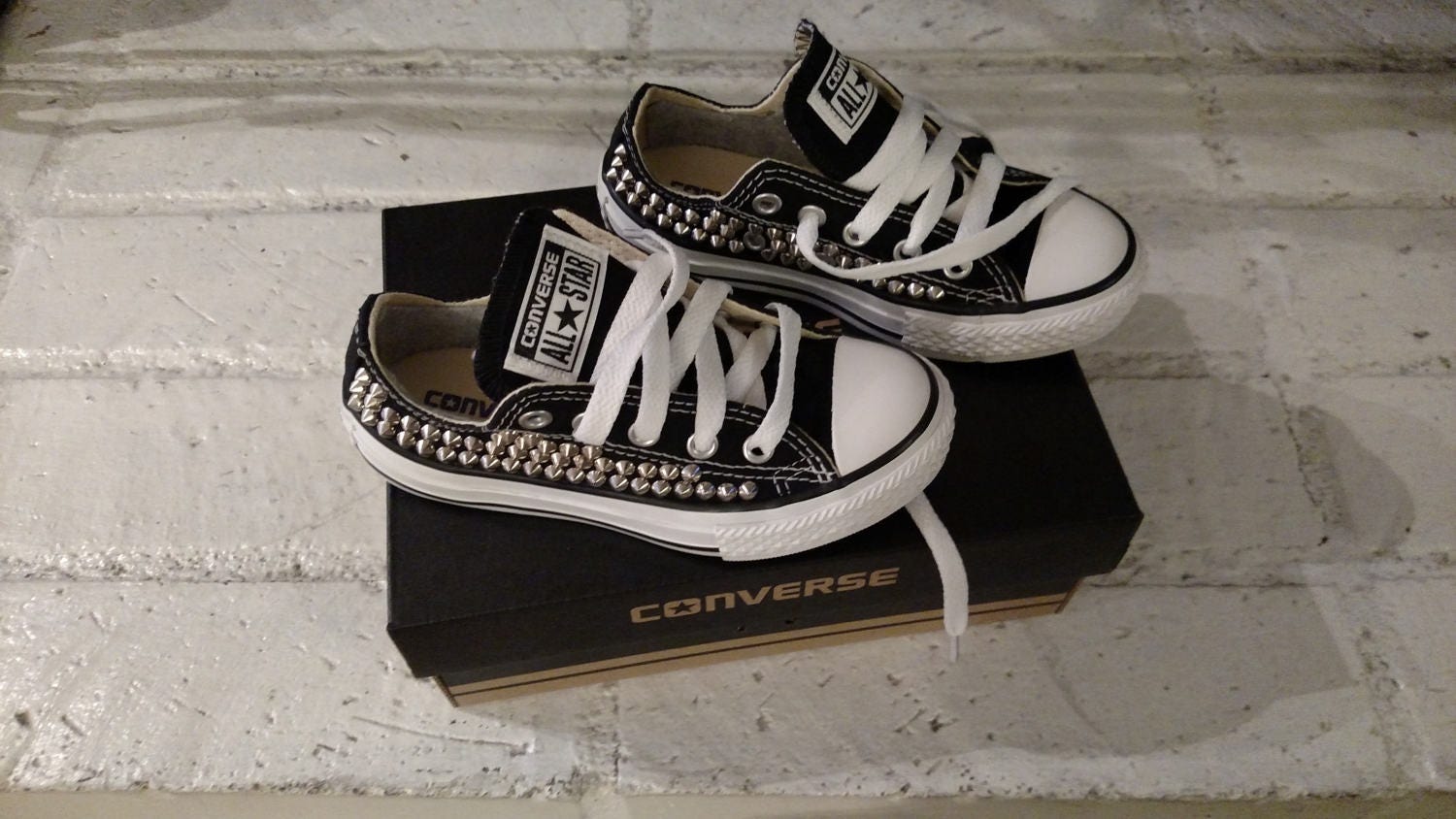 Converse cloutee clearance