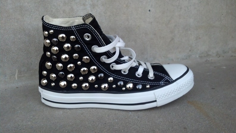 chuck taylor studded converse