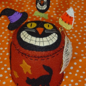 Primitieve wolvilt Halloween Kitty Pinkeep-patroon pdf