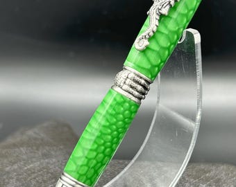 Bolígrafo giratorio de dragón verde personalizado