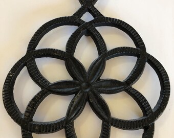 1945 Cast Iron Kitchen Trivet T36 Ring J.Z.H John Zimmerman 7" Inches