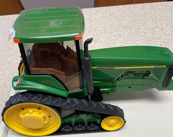 John Deere 8300T Die Cast Tractor 1998 Dual Track