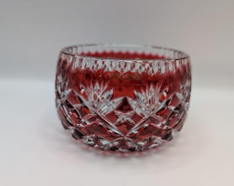 Cuenco de cristal rojo tallado con 24 % de plomo, fabricado en Polonia, de 4,5 pulgadas de ancho y 3 pulgadas de alto, estilo Boho Glass.