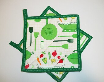Quilted Pot Holders, Kitchen Utensil Potholders, Kitchen Decor, Country Pot Holders, Kitchen Accessory Pot Holders, Hot Pad, Set of 2