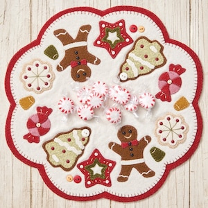 Wool Applique Pattern, Christmas Wool Candle Mat Pattern, Gingerbread Wool Pattern, Winter Wool Applique, Table Mat Pattern, PATTERN ONLY