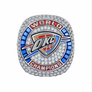 OKC Thunder 2025 Replika av mästerskapsringen | Alexander MVP-samlarobjekt | Fanmemorabilia i rostfritt stål med trälåda