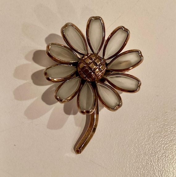 Trifari brooch collection - Gem Trifari brooch collection - Gem
