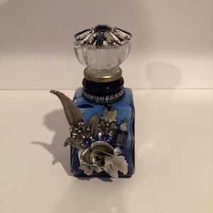 Jeweled blue glass bottle, decorative bottle, vintage blue bottle, jeweled bottle, cobalt blue, altered bottle, artisanal, gift idea,