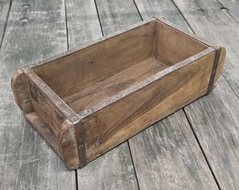 OLD Handmade Rustic Primitive Farmhouse Decor Vintage Wooden Brick Mold Box