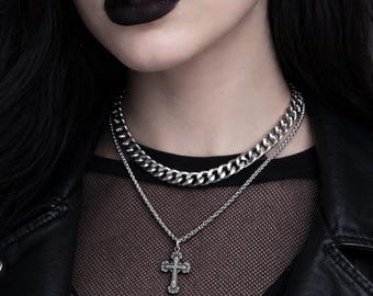 Collar de cadena cubana en capas con colgante de cruz – Joyería unisex de acero inoxidable y plata gótica