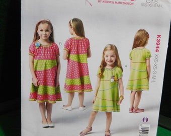 Patron de robes de fille Kwik Sew 3944