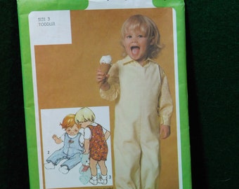 Simplicity 9723 peuteroverall Naaipatroon: maat 0,5 en 1, borduurmotief
