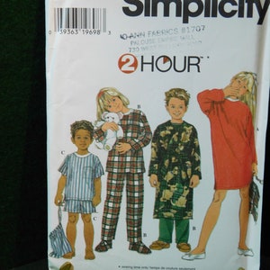 child pajamas, night shirt, robe, pajama bag pants and top simplicity 7407