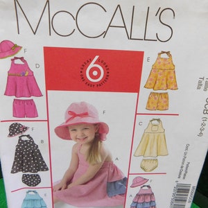 Kleid, Top, Höschen und Mützen mit Schnittmuster mccalls 5084