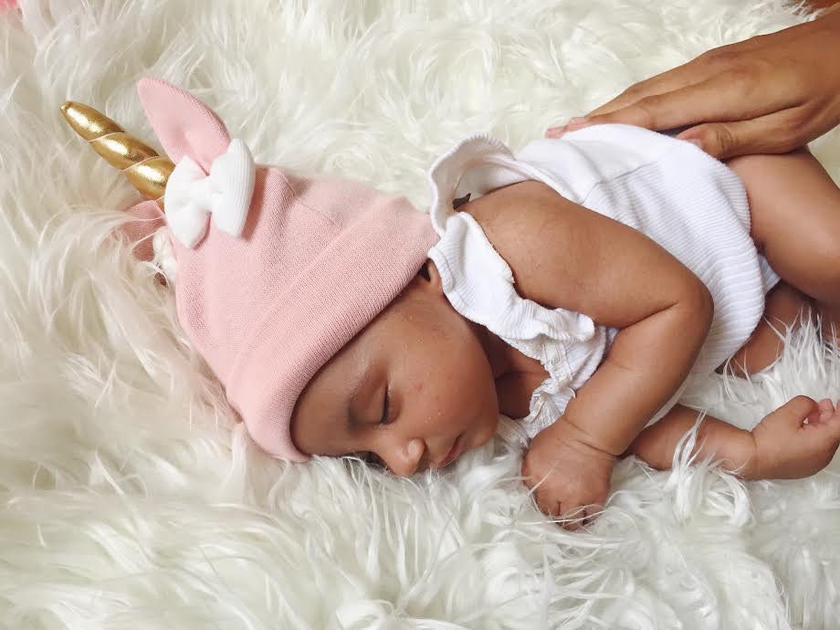 Unicorn Baby Hat Pink | Unicorn newborn hat | Unicorn beanie | Baby g…
