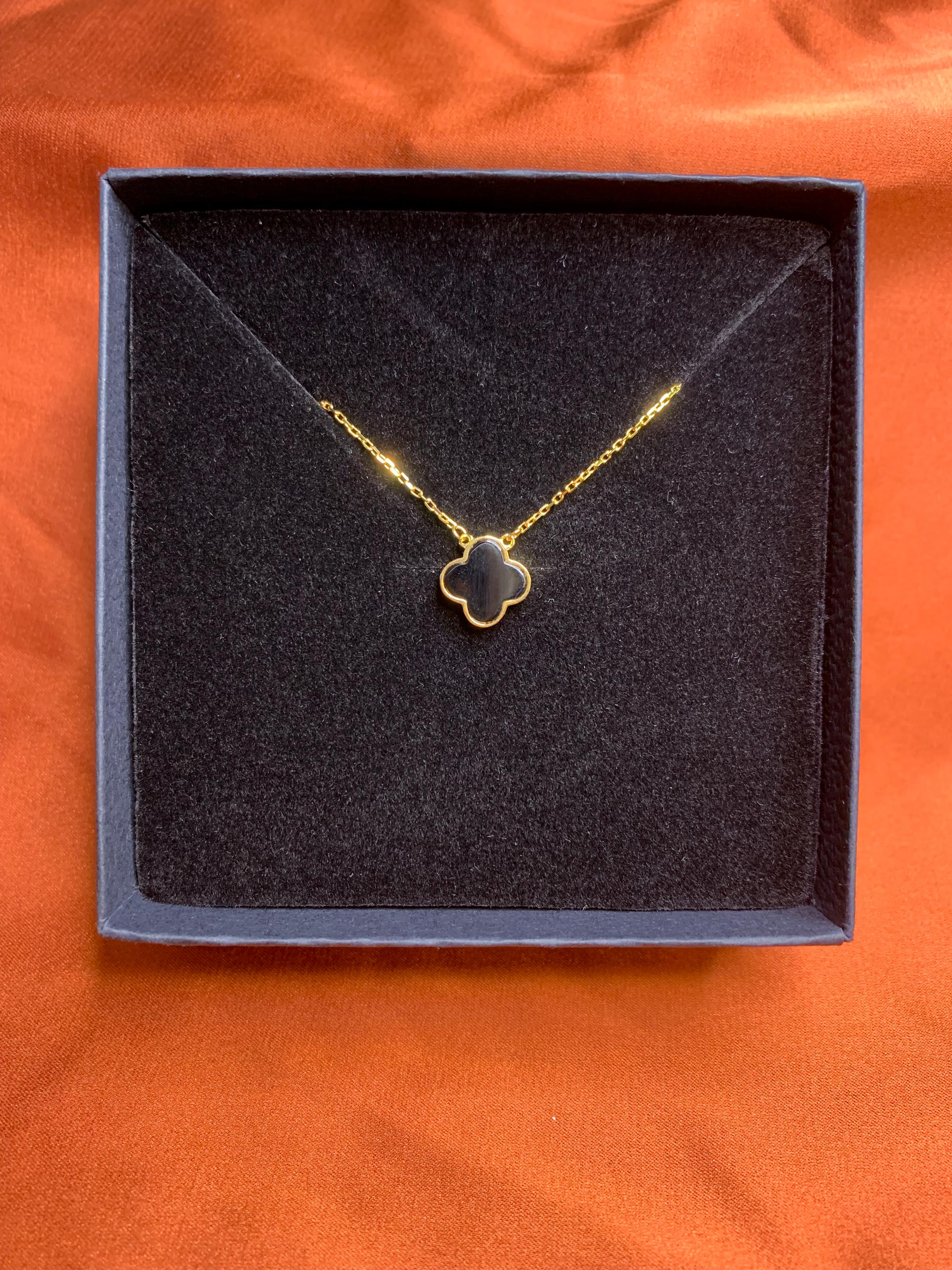 Rachel Zoe - Van Cleef Clover Black & Gold Diamond 16+2