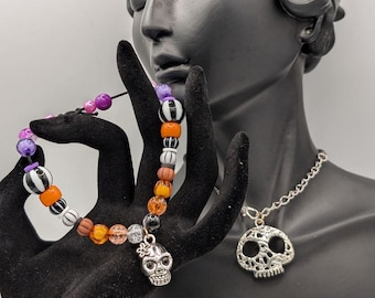 Sieradenset met gotische schedel – kralenarmband en ketting met schedelhanger, handgemaakt in donkere stijl